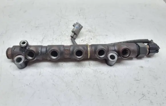 Toyota RAV 4 (XA20) Fuel main line pipe