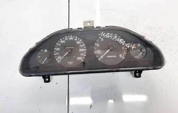 Speedometer (instrument cluster)