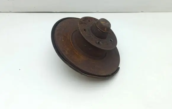 Front wheel hub