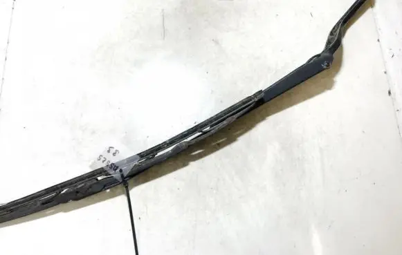 Nissan Almera N16 Front wiper blade arm