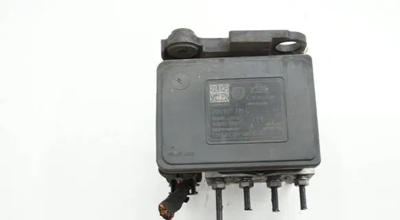 Skoda Octavia Mk3 (5E) ABS Pump 3Q0907379CACR 3Q0907379C