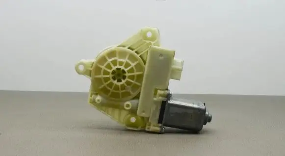 Mercedes-Benz C W205 Front door window regulator with motor A2059060113