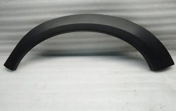 Volvo XC70 Rear arch trim 31283106