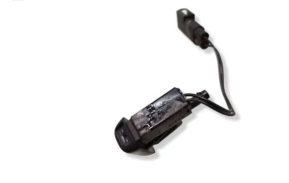 Ford Mondeo MK V Windshield washer spray nozzle B630B
