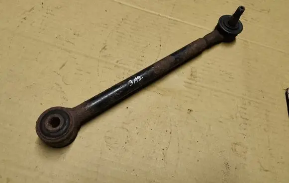 Chrysler PT Cruiser Rear upper control arm/wishbone 
