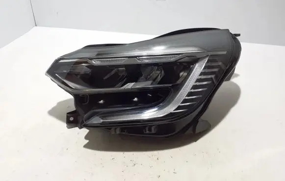Renault Captur II Headlight/headlamp 260600666R