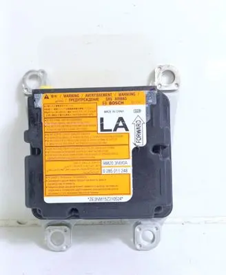 Nissan Leaf I (ZE0) Airbag control unit/module 988203NM0A 0285011248