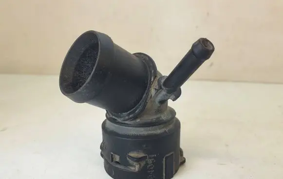 Volkswagen Touran I Engine coolant pipe/hose 6Q0122291E