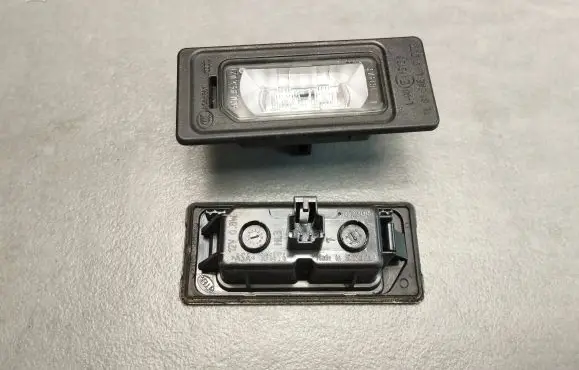 Audi A1 Number plate light 4G0943021