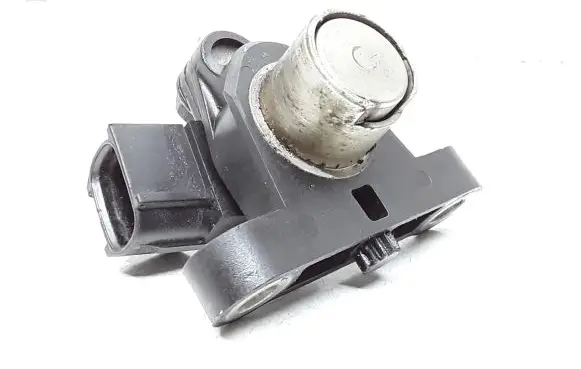 Volvo V70 Crankshaft position sensor 30637803