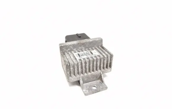 Renault Megane IV Glow plug pre-heat relay 110678071R 2937 30907W