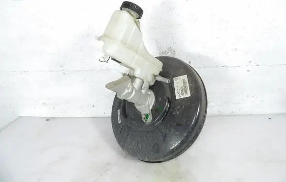 Renault Megane I Brake booster 472104789R