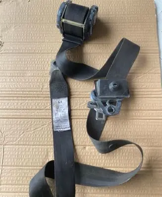 Volkswagen Transporter - Caravelle T4 Rear seatbelt 705857811