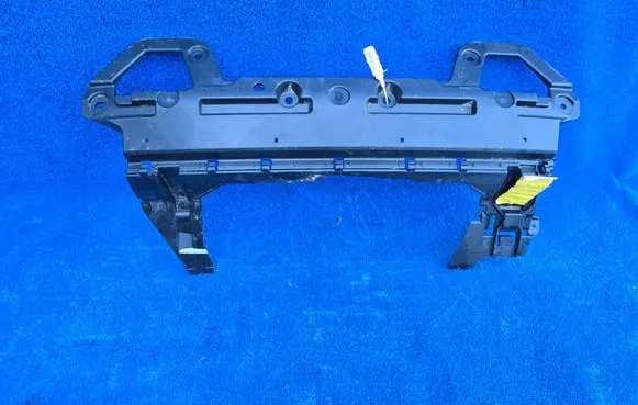 BMW iX Rear bumper mounting bracket 9491445