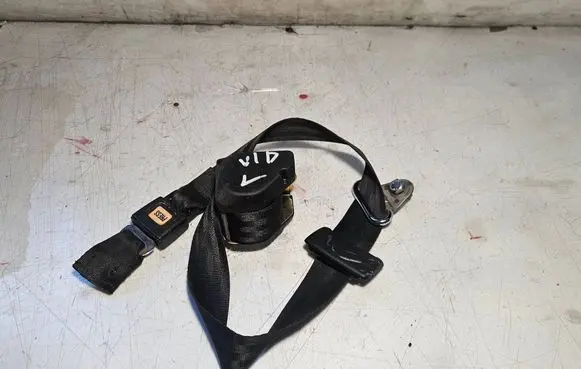 Volkswagen II LT Middle seatbelt (rear) 703857747