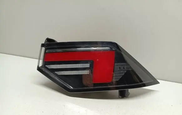 Opel Astra L Rear/tail lights 9839298380
