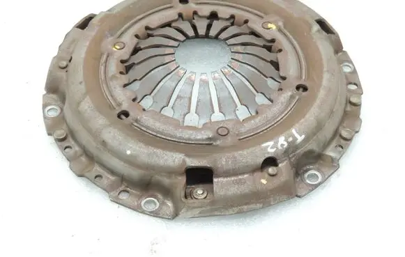 Toyota Yaris XP210 Pressure plate 31210K0010
