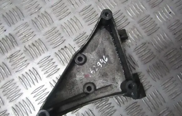 Audi A6 S6 C5 4B Engine mounting bracket 059260885F