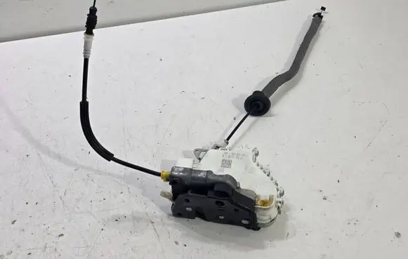 Audi A6 S6 C7 4G Front door lock 8J1837015F