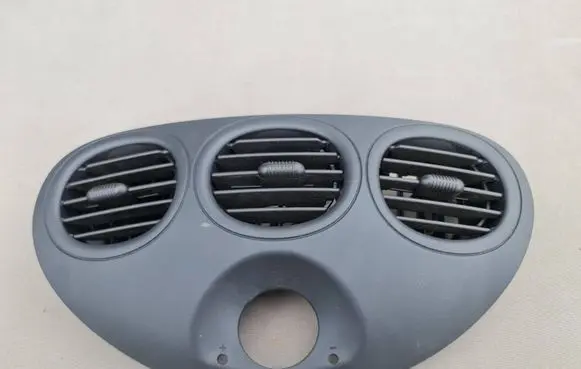 Chrysler 300M Dash center air vent grill QT04TRMAA