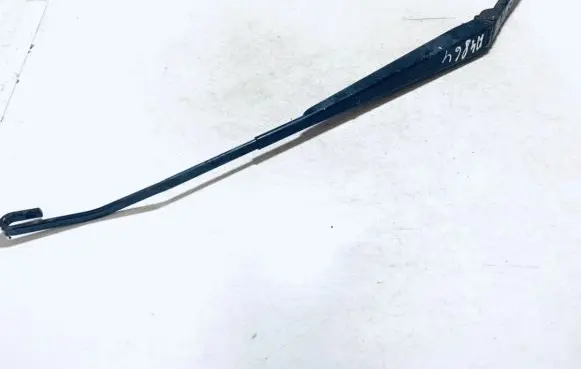 Mitsubishi Outlander Front wiper blade arm 716212h