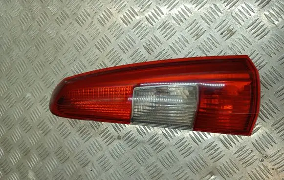 Volvo V70 Rear/tail lights