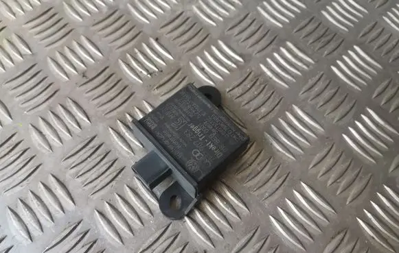 BMW 3 E90 E91 Tire pressure control unit 7PP907283