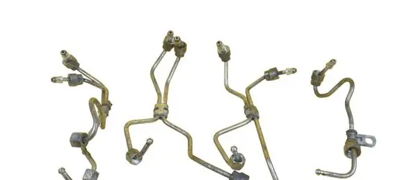 Volvo C30 Fuel injector supply line/pipe D5204T