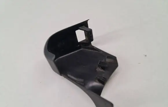 Opel Zafira B Front passenger seat rail trim 13170001 0801024