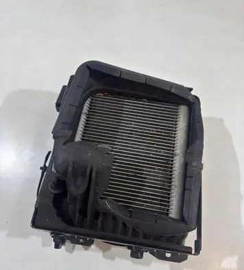 Mercedes-Benz GLA H247 Electric radiator cooling fan A0999066202