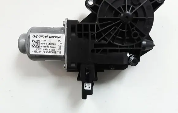 Hyundai Ioniq Front door window regulator motor 82460G2020