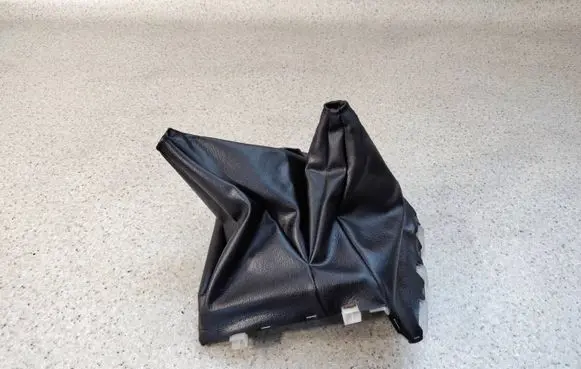 Opel Frontera B Gear shifter surround trim plastic