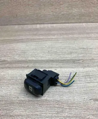 Opel Omega B1 Electric window control switch RA66GF30