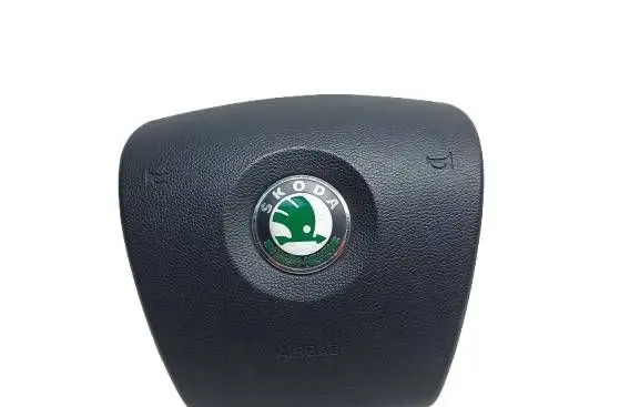 Skoda Octavia Mk2 (1Z) Steering wheel airbag 1Z0880201