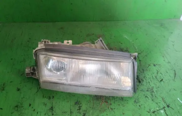 Skoda Octavia Mk1 (1U) Headlight/headlamp