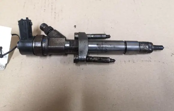 Renault Laguna II Fuel injector 0445110084