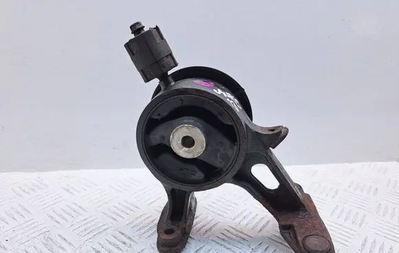 Toyota Auris 150 Engine mount bracket 123710R020 AV89656 AV83638
