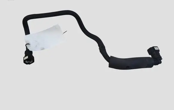 Peugeot 208 I Fuel line pipe