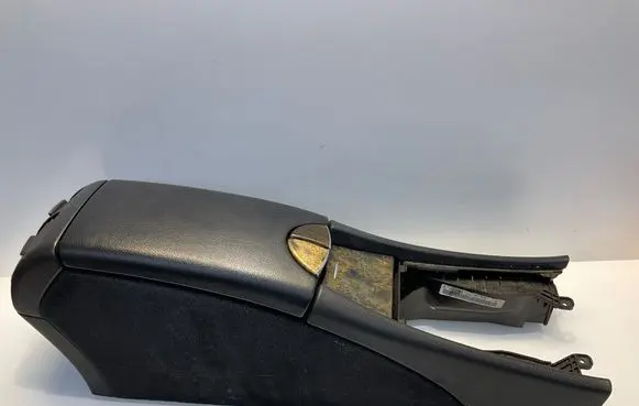 Mercedes-Benz E W211 Armrest A2116804150 2116804150