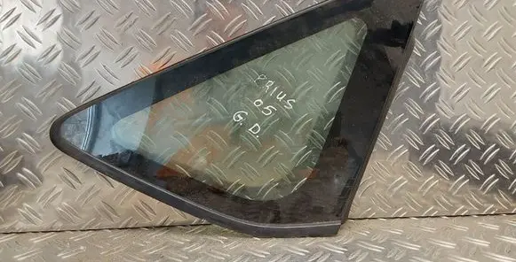 Toyota Prius (NHW20) Rear side window 43R005834