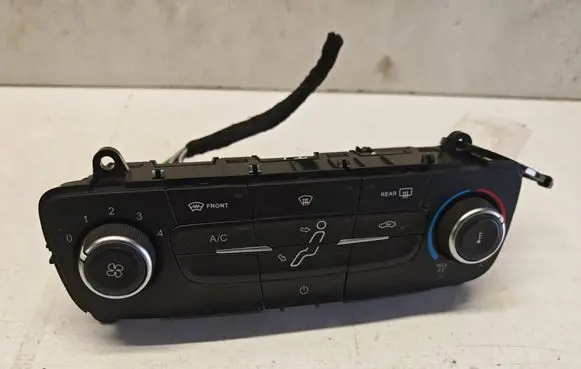 Ford Focus Climate control unit F1ET19980FL E1097639L C346MCA
