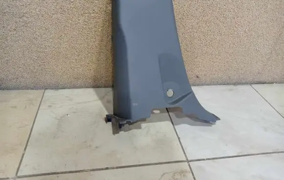 Toyota Sienna XL30 III (B) pillar trim (bottom) 6241408040