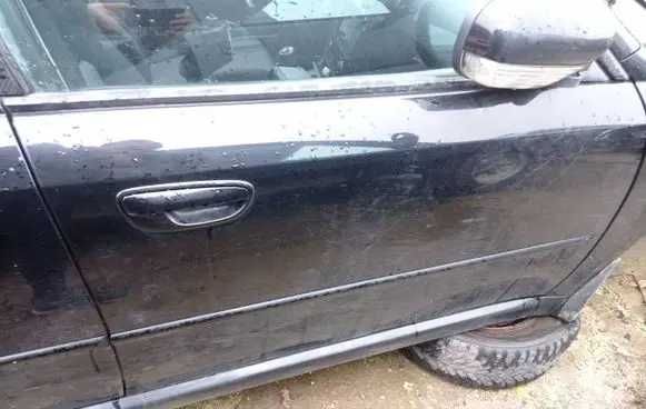 Subaru Legacy Front door