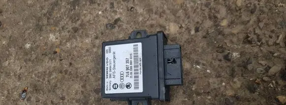 Volkswagen Touareg I Light module LCM 7L6907357