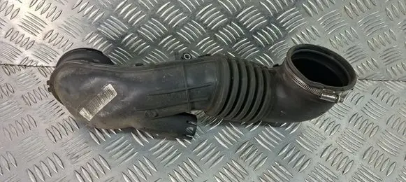 BMW 1 E81 E87 Air intake hose/pipe 7804846