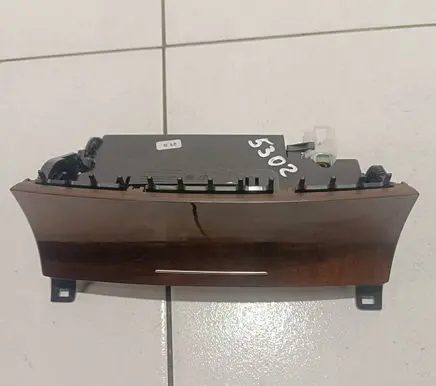 Volkswagen Touareg II Ashtray (front) 7P1863071 7P1857961
