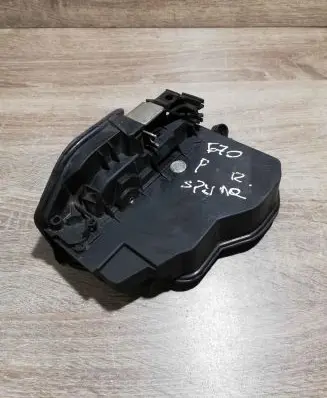BMW X3 F25 Front door lock 7276681 A053702