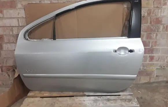 Peugeot 307 Door (2 Door Coupe) 