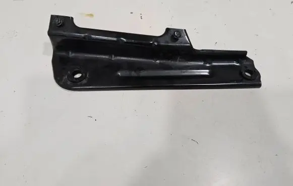 Alfa Romeo Stelvio Radiator mount bracket