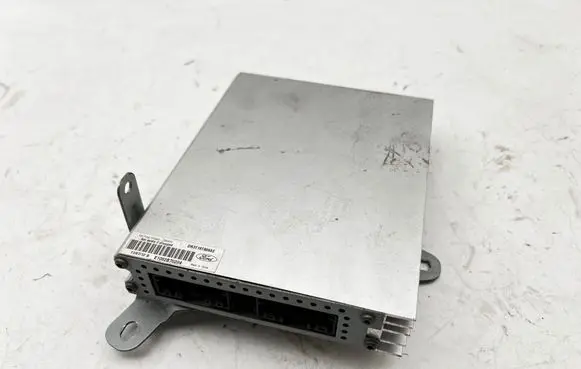 Ford Mustang V Sound amplifier DR3T18T806AE S69GA E1082B70204
